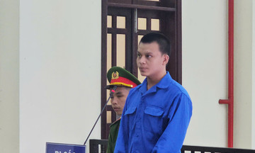 'Yêu râu xanh' lừa nữ sinh đưa về nhà, cướp tài sản