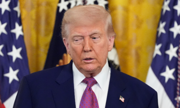 Ông Trump kêu gọi Iran chấp nhận thỏa thuận trước khi 'không còn gì cả'