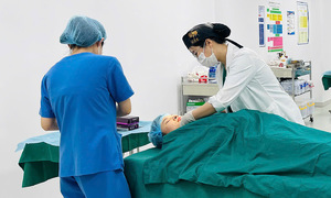 Tiền mất tật mang vì tiêm filler 'trôi nổi'