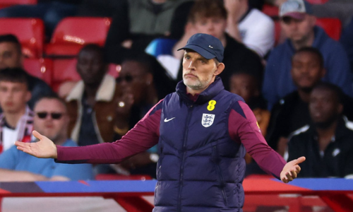 Truyền thông Anh đòi sa thải Tuchel