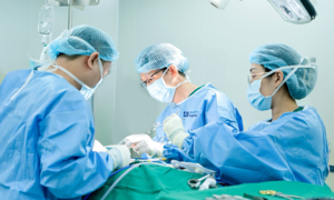 Ung thư da và tuyến giáp cùng lúc
