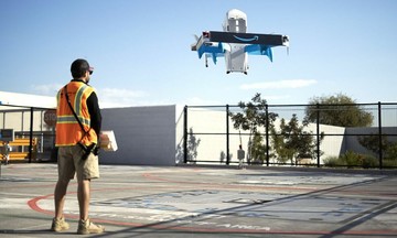 Amazon giao hàng bằng drone trong 60 phút