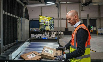 Amazon sử dụng AI phân loại hàng hóa