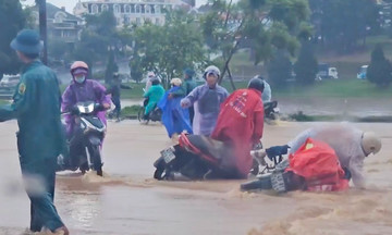 Đà Lạt ngập sau mưa lớn