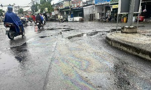 Các mối nguy hiểm trên đường vào mùa mưa