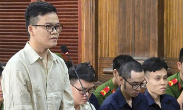 Chiêu ghép ảnh khiêu dâm để đòi nợ của nhân viên công ty tài chính