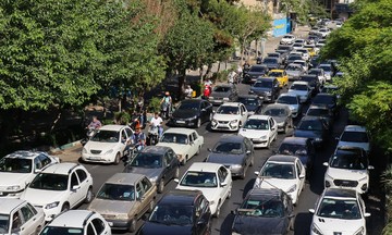 Dòng người sơ tán khỏi Tehran giữa xung đột với Israel
