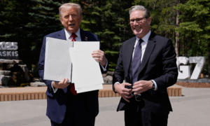 Lần xuất hiện ngắn ngủi của ông Trump tại hội nghị G7