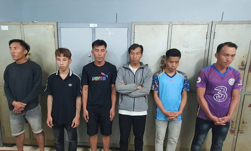Kế hoạch chuốc say bé gái 14 tuổi của 6 nghi phạm hiếp dâm
