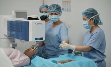Cá nhân hóa điều trị tật khúc xạ bằng AI ClarityX tại Bệnh viện FV