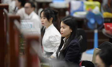 Nghỉ hưu trước tuổi do tinh giản biên chế có thể nhận hai khoản trợ cấp