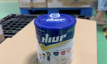 Chủ tịch Công ty Z Holding bị bắt vì sản xuất sữa giả HIUP 27