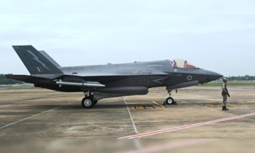 Tiêm kích F-35 Anh mắc kẹt ở sân bay Ấn Độ