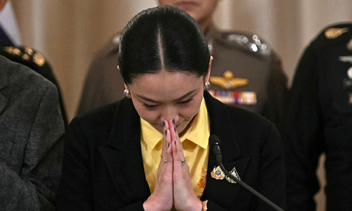Thủ tướng Thái Lan xin lỗi vì cuộc điện đàm với ông Hun Sen