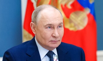 Tổng thống Putin nói về khả năng gặp ông Zelensky