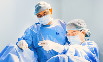 10 năm tiểu không kiểm soát