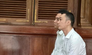 Chủ nhà hàng vướng lao lý vì 'chạy bảo kê'