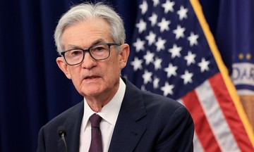 Fed giữ nguyên lãi suất, cảnh báo lạm phát 'đáng kể' sắp xuất hiện