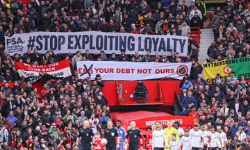 CĐV Man Utd tức giận vì giá vé tăng 'chóng mặt'