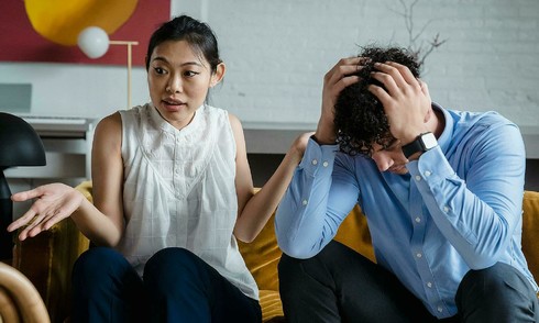 Phụ nữ căng thẳng vì chồng hơn con cái