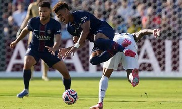 PSG gục ngã trước đối thủ Brazil