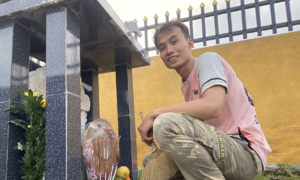 Chàng trai Gen Z làm nghề 'giữ đèn' nghĩa trang
