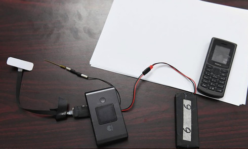Dùng camera cúc áo để gian lận thi sát hạch lái xe