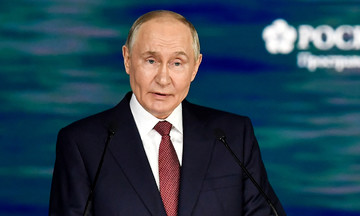 Ông Putin không loại trừ khả năng Nga kiểm soát Sumy