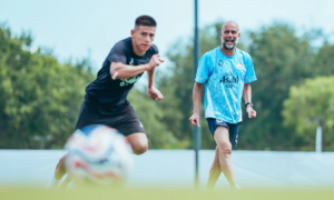 Guardiola: 'Nhiều cầu thủ sẽ buồn nếu ở lại Man City'