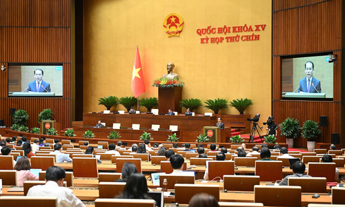 Quốc hội bước vào tuần làm việc cuối cùng của kỳ họp dài kỷ lục