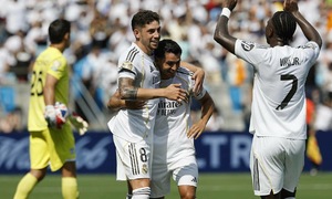 Real thắng lớn dù mất người ở Club World Cup