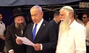 Ông Netanyahu cầu nguyện cho ông Trump ở Bức tường Than khóc