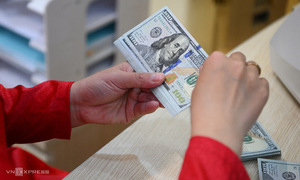 Giá USD lên kịch trần