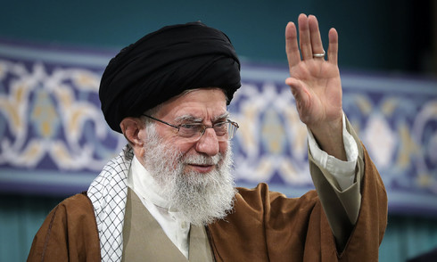 Cách Iran 'chừa đường lui' khi tung đòn đáp trả Mỹ