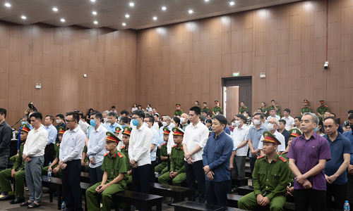 Cựu Bí thư Vĩnh Phúc nhận quà 2 tỷ đồng của Hậu 'Pháo' chữa bệnh cho vợ