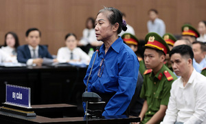 Cựu Bí thư Tỉnh ủy Vĩnh Phúc khai ngỡ ngàng khi được cho 'nhiều tiền'