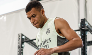 Mbappe sụt 5 kg