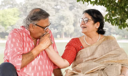 Elderly Indians defy social norms to find love and companionship