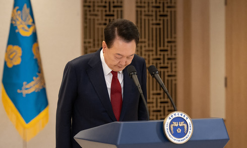 Công tố viên Hàn Quốc xin lệnh bắt cựu tổng thống Yoon Suk-yeol