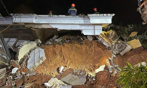 Landslide buries teenager in Yen Bai