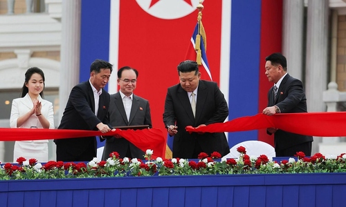 Ông Kim Jong-un khánh thành khu nghỉ dưỡng hạng sang