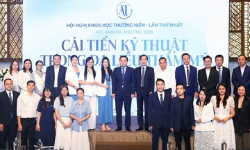 200 chuyên gia y tế dự hội nghị khoa học của Ánh Tú Clinic