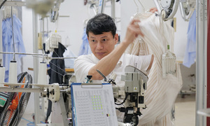 Ba phương án tăng lương tối thiểu vùng năm 2026