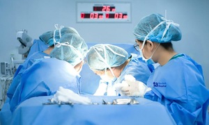 U buồng trứng giáp biên chứa tế bào lành và ác tính