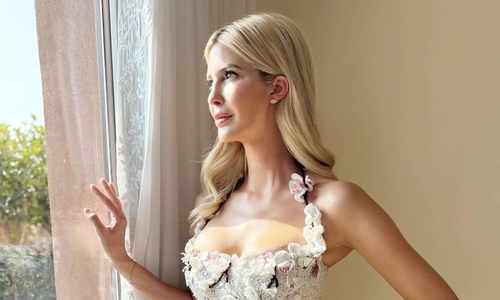 Ivanka Trump mặc gợi cảm ở tiệc mừng cưới tỷ phú Jeff Bezos