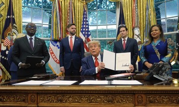 Ông Trump chứng kiến hai nước châu Phi ký thỏa thuận hòa bình