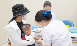 Chăm sóc trẻ sơ sinh viêm đường hô hấp cấp