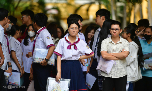 Loạt đại học yêu cầu 8 điểm Toán cho ngành bán dẫn