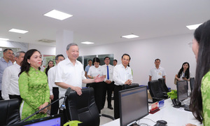Tổng Bí thư Tô Lâm khảo sát vận hành phường mới ở TP HCM