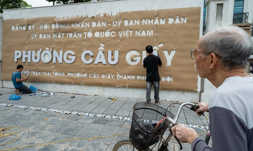 Hanoi prepares for two-tiered local government